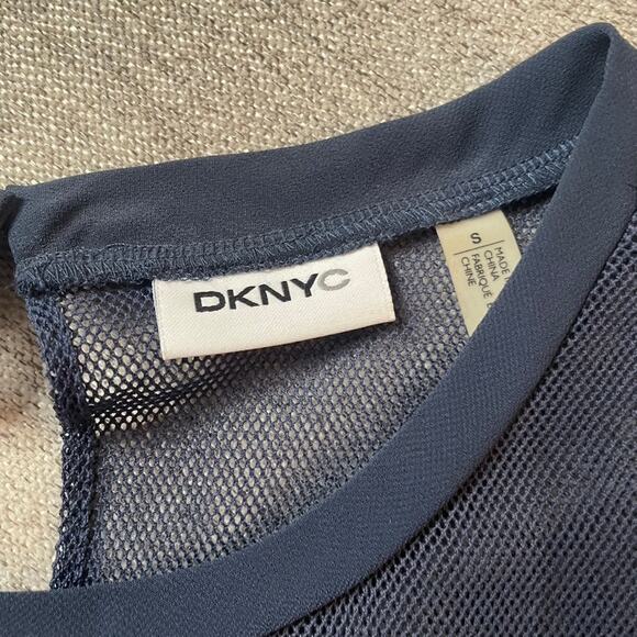 DKNYC Navy Blue Mesh Sleeveless Tank Top Small High Low Multi Fabric Work Office - Picture 2 of 4